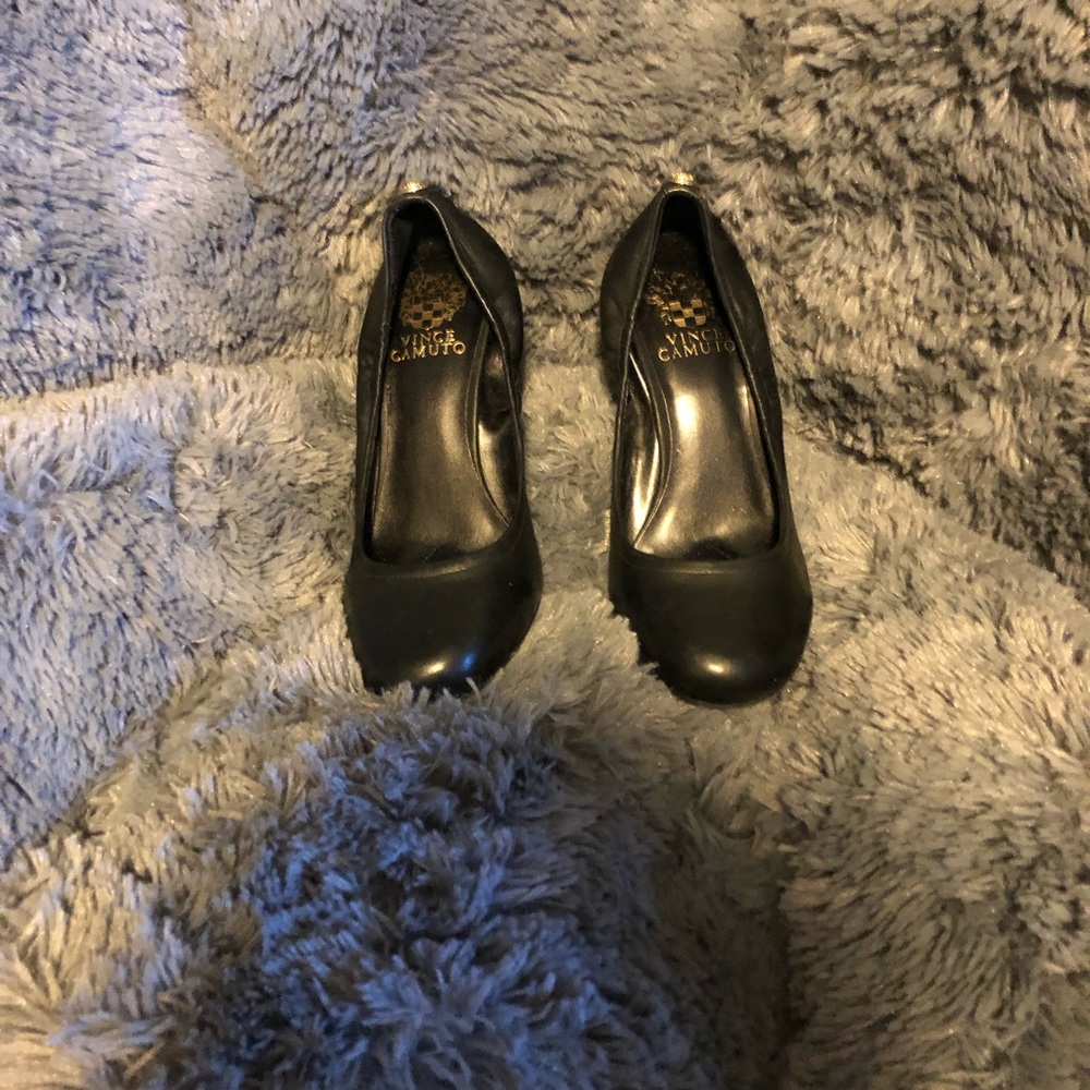Heels - Picture 4 of 4